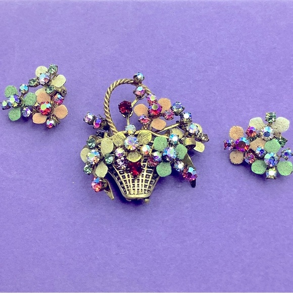 Vintage Triad Floral Basket Brooch and Earring Set - Picture 1 of 4